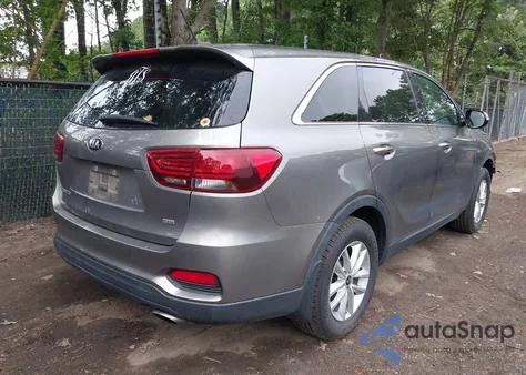 2019 Kia Sorento 2.4L L/2.4L Lx z USA, uszkodzony, nr VIN 5XYPG4A39K6357240
